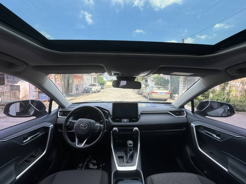 丰田 2021款 RAV4荣放 2.0 无级 两驱风尚版