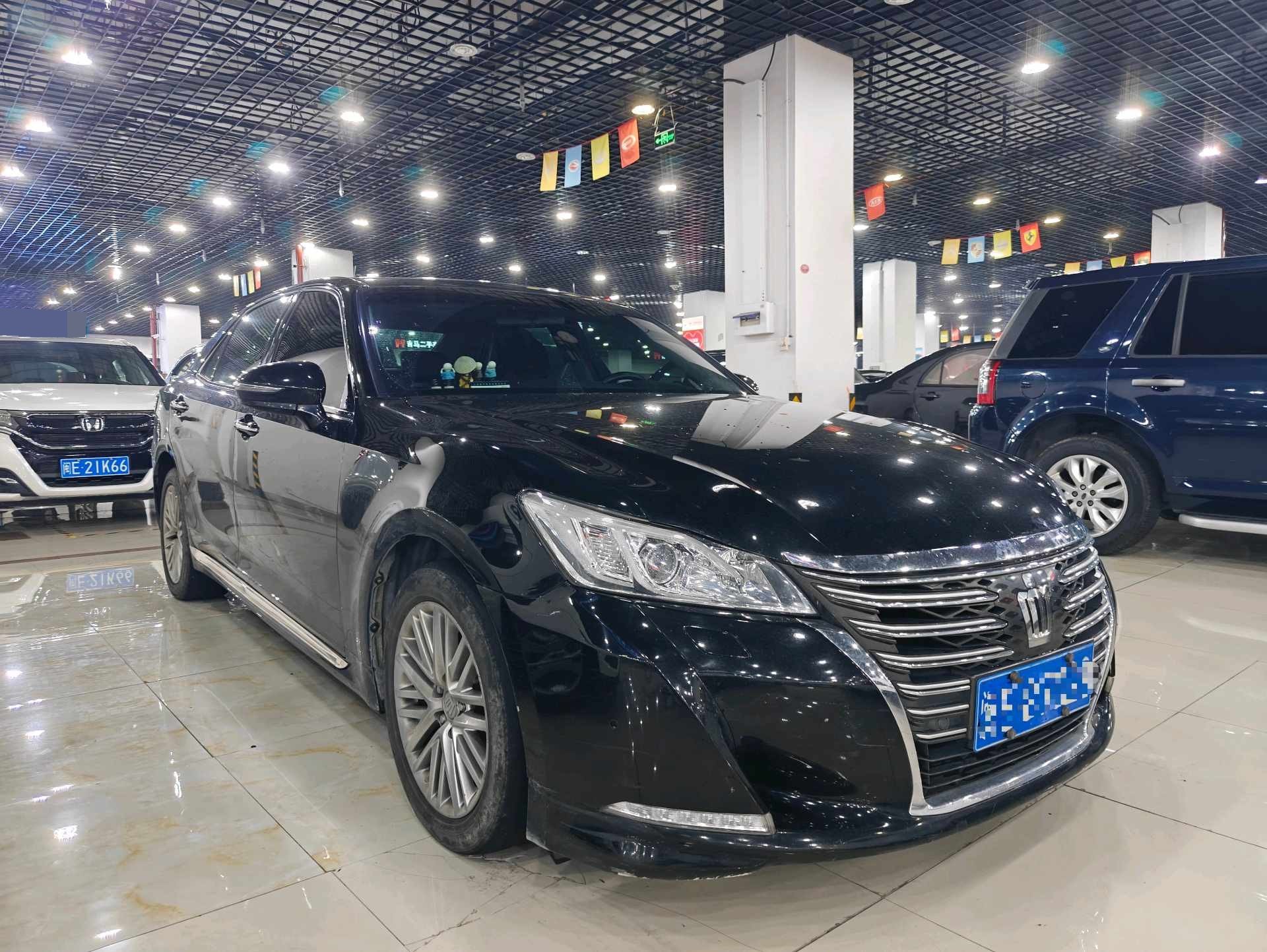 丰田 2017款 皇冠 2.0T 运动版