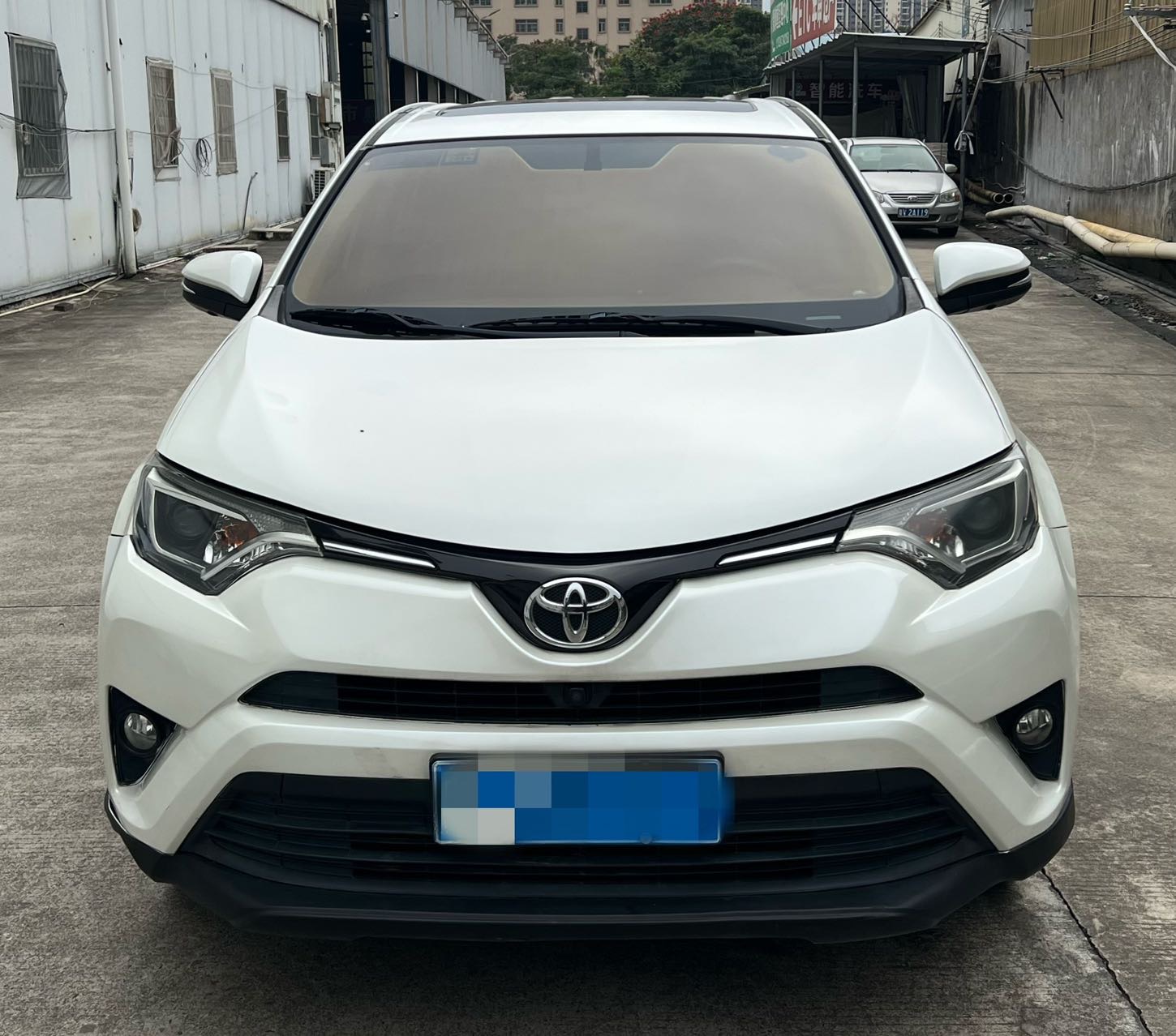 Toyota 2016 RAV4 2.0 CVT 2WD Fashion Edition
