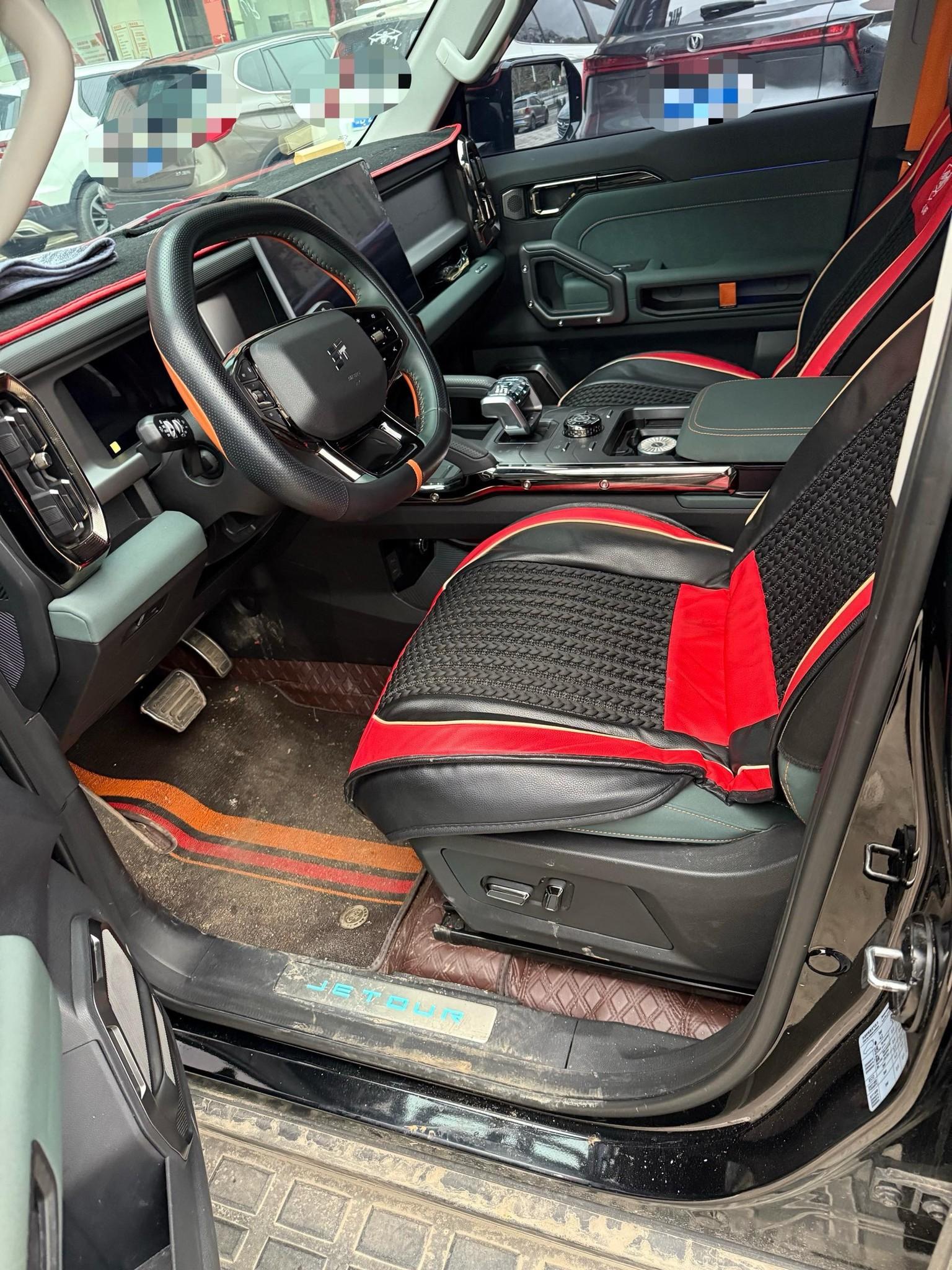JETOUR 2023 Traveler 2.0T 4WD Cross PRO