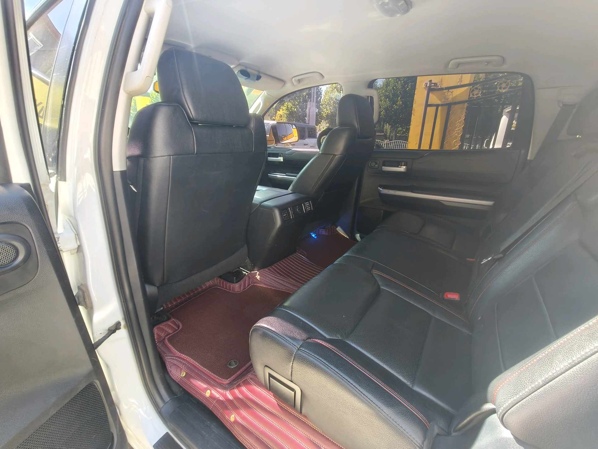 Toyota Tundra (Import) 2017 Tundra 5.7 SR5 4WD Double Cab Standard Bed US Spec