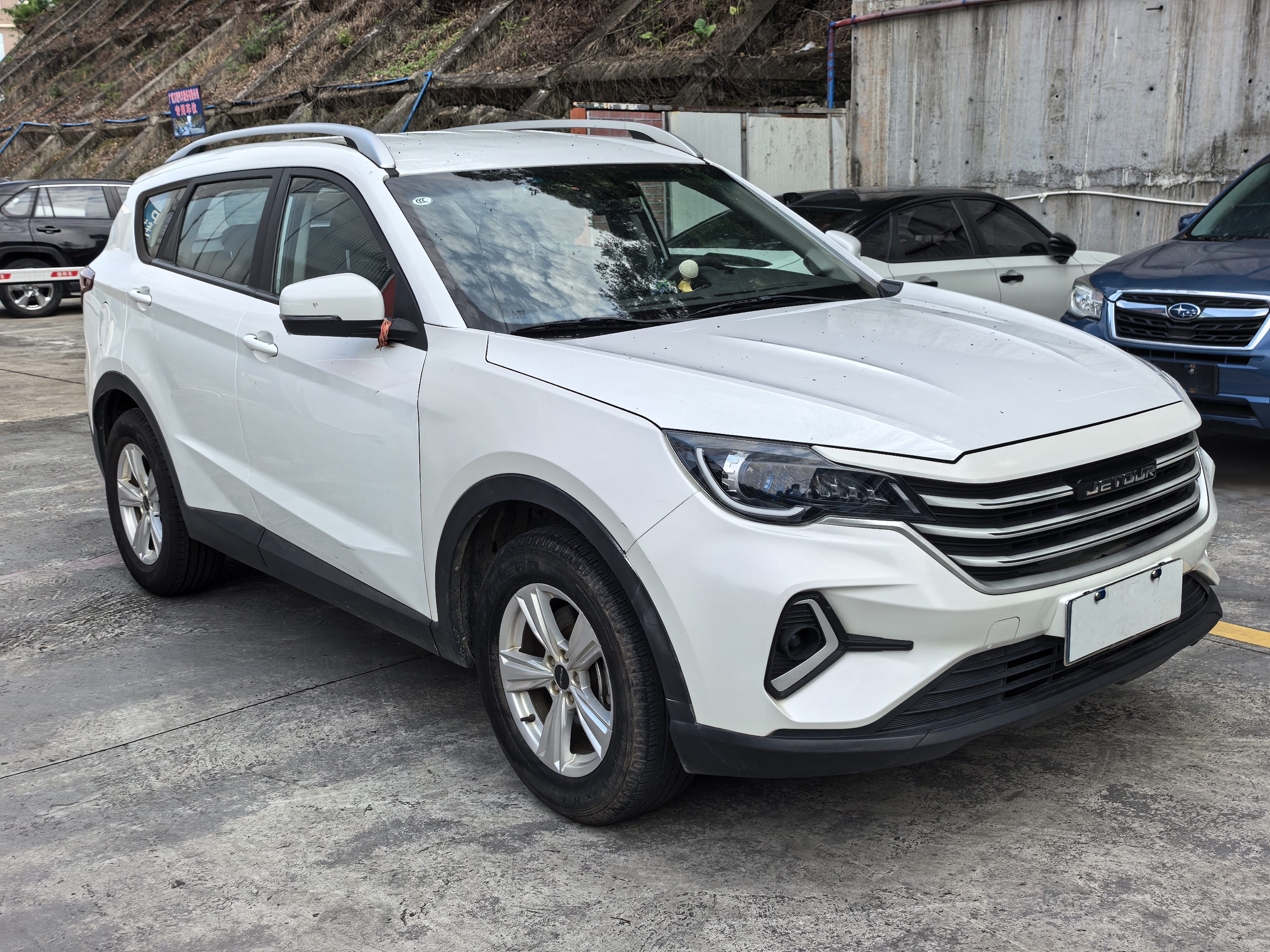 捷途 2021款 X70M 1.5T 豪华伙伴型
