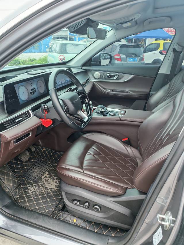 Chery 2024 Tiggo 8 PRO 1.6T 290T Champion Edition 2WD Peak Edition 7-Seater