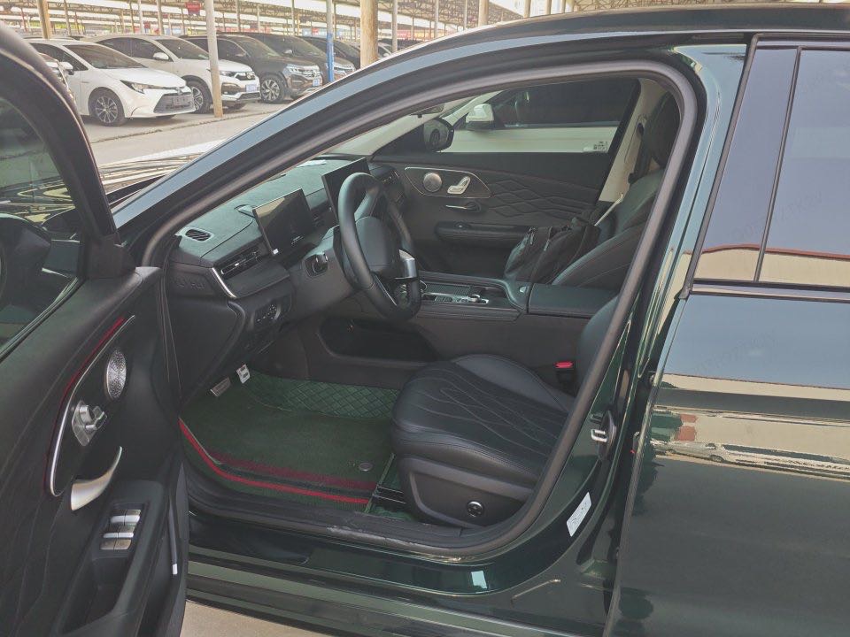 Chery 2025 Arrizo 8 Pro 2.0T Zunxiang