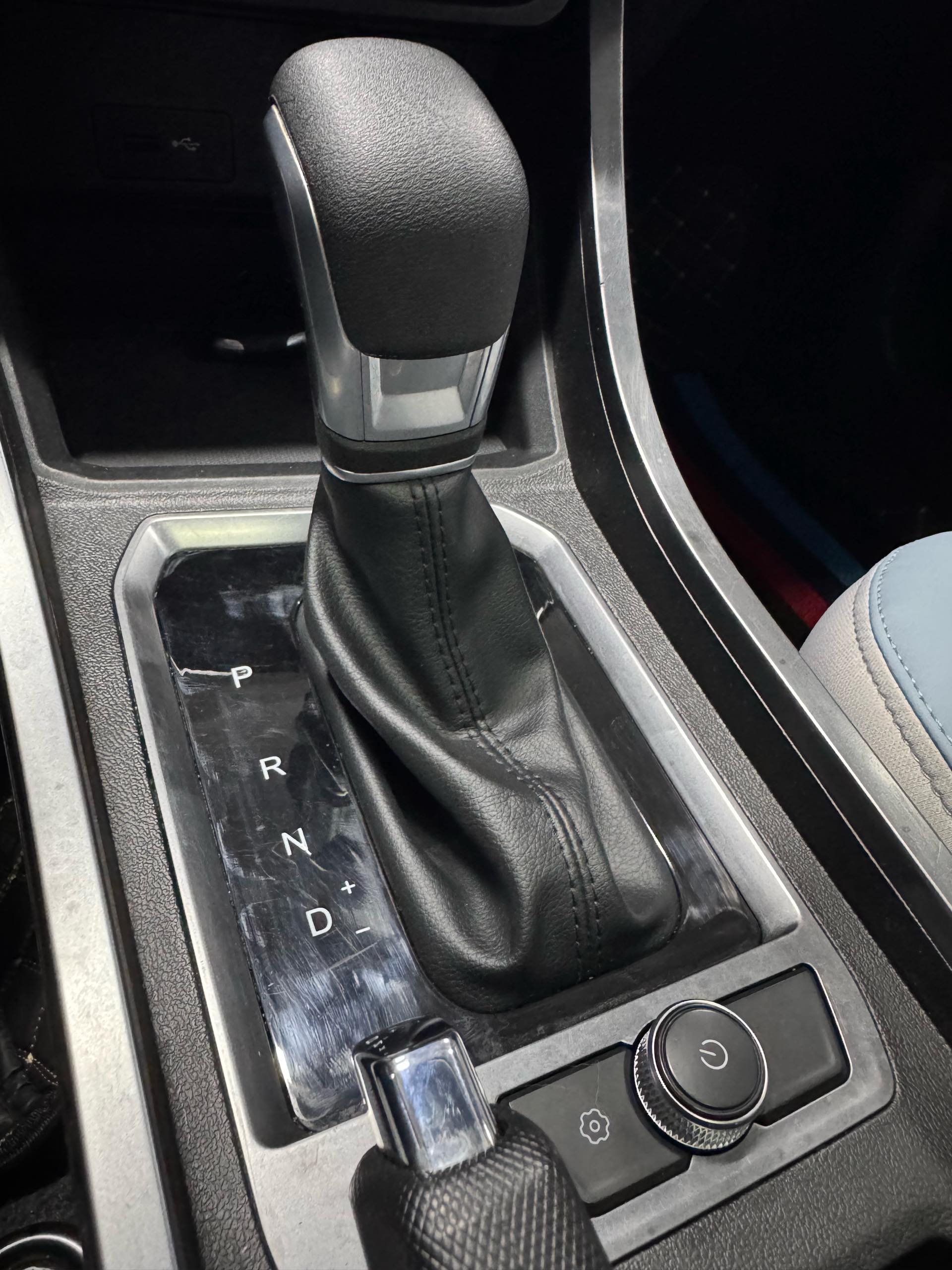Chery 2022 Tiggo 3x PLUS 1.5 CVT Queen Edition (Facelift)