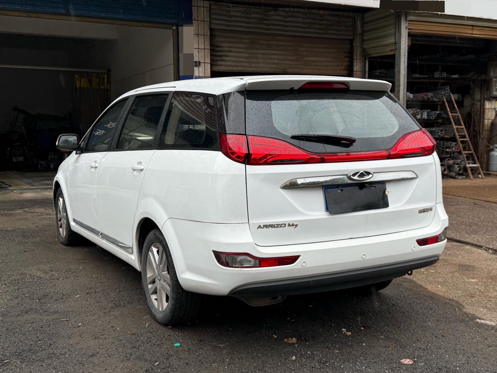 Chery 2015 Arrizo M7 2.0 CVT Wide Enjoy Edition 223 Seats
