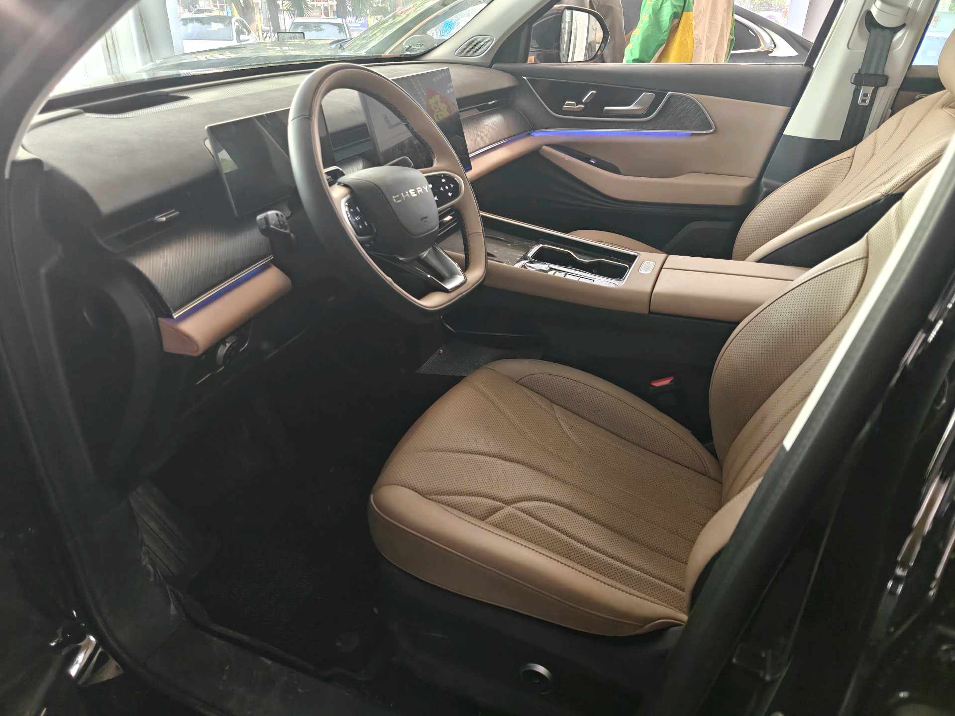 Chery 2024 Tiggo 8 L 2.0T 2WD Premium 5-Seater