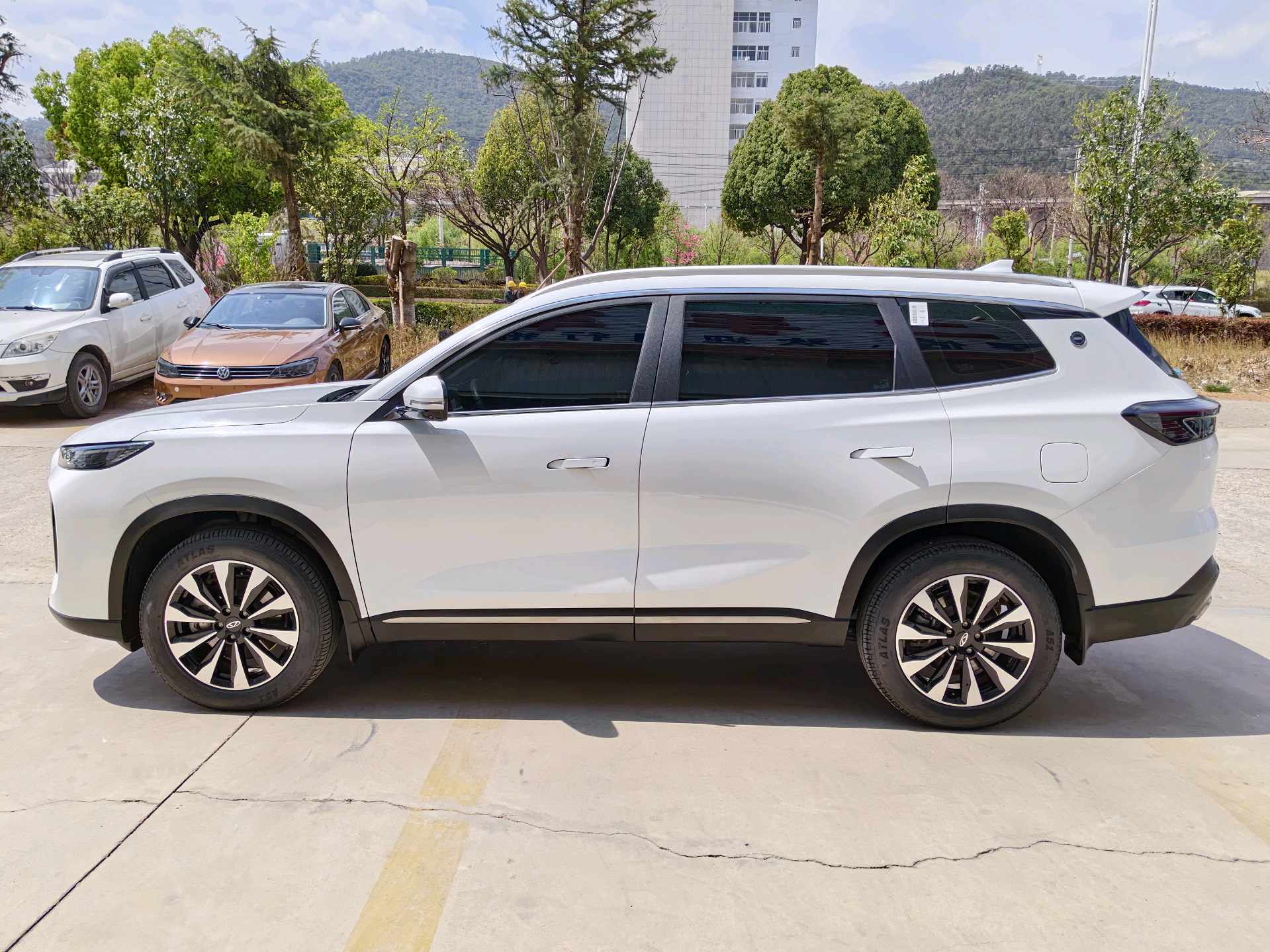 奇瑞 2025款 瑞虎8 PLUS 1.6TGDI 290TGDI 豪华型