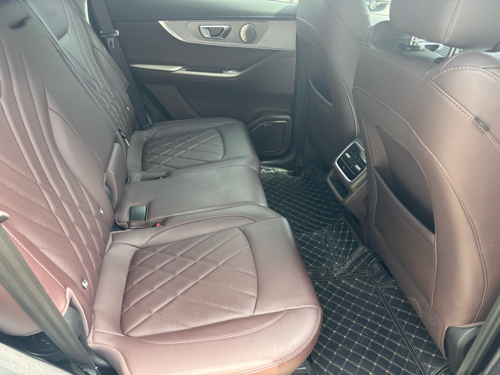 Chery 2024 Tiggo 8 PLUS 1.6TGDI 290TGDI Champion Edition Haoxiang Edition 7-Seater