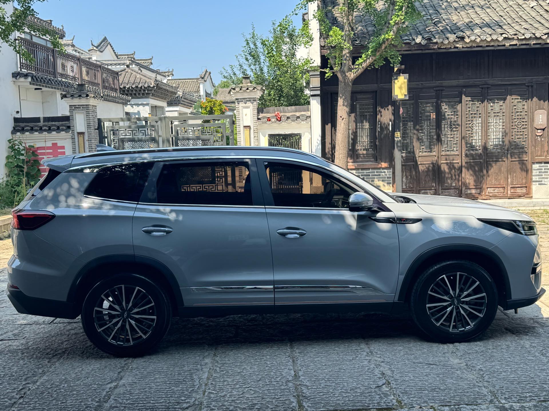 奇瑞 2022款 瑞虎8 PRO 1.6T 290T 两驱浩瀚版7座