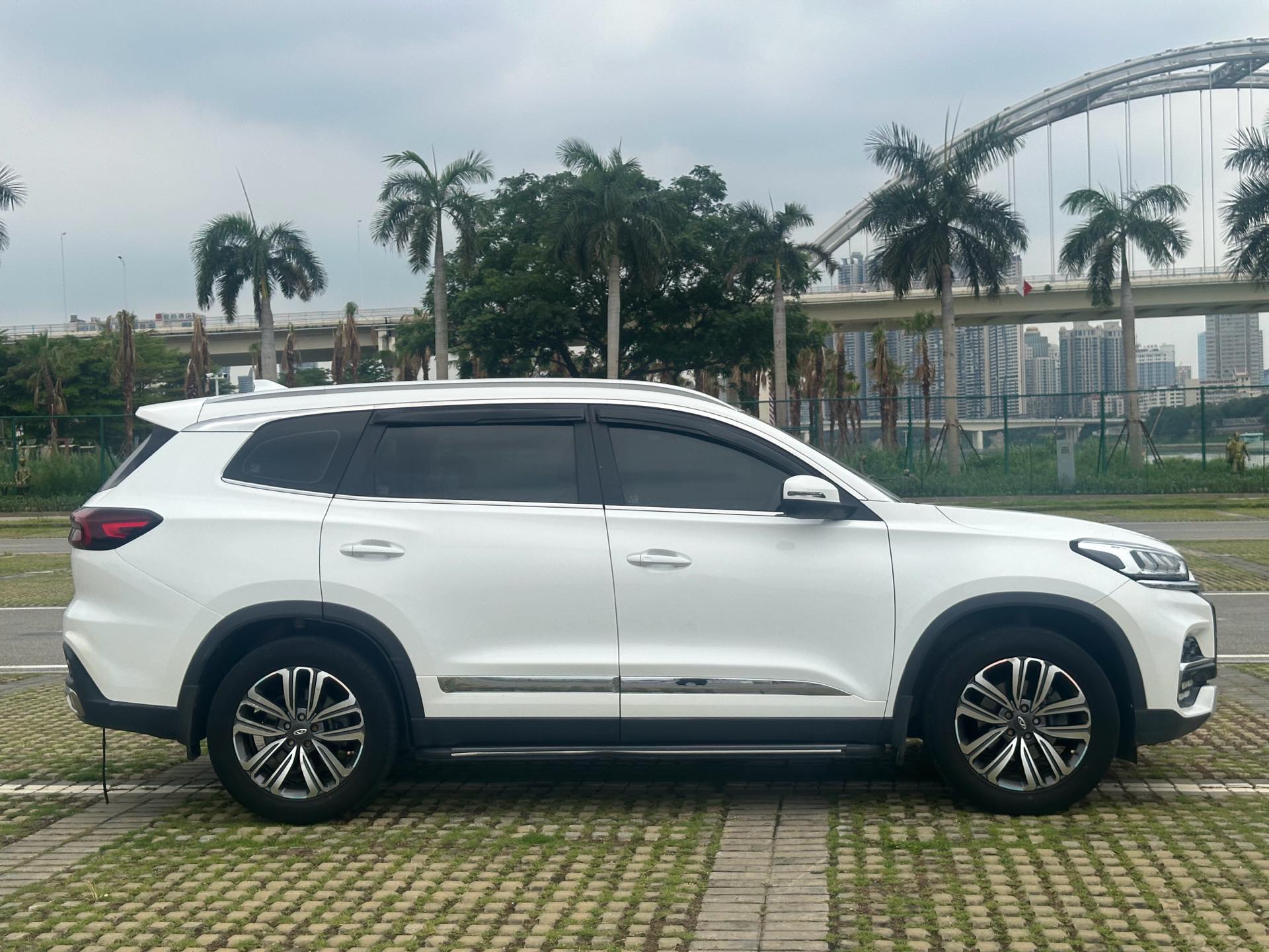 Chery 2019 Tiggo 8 1.6TGDI 290TGDI Luxury