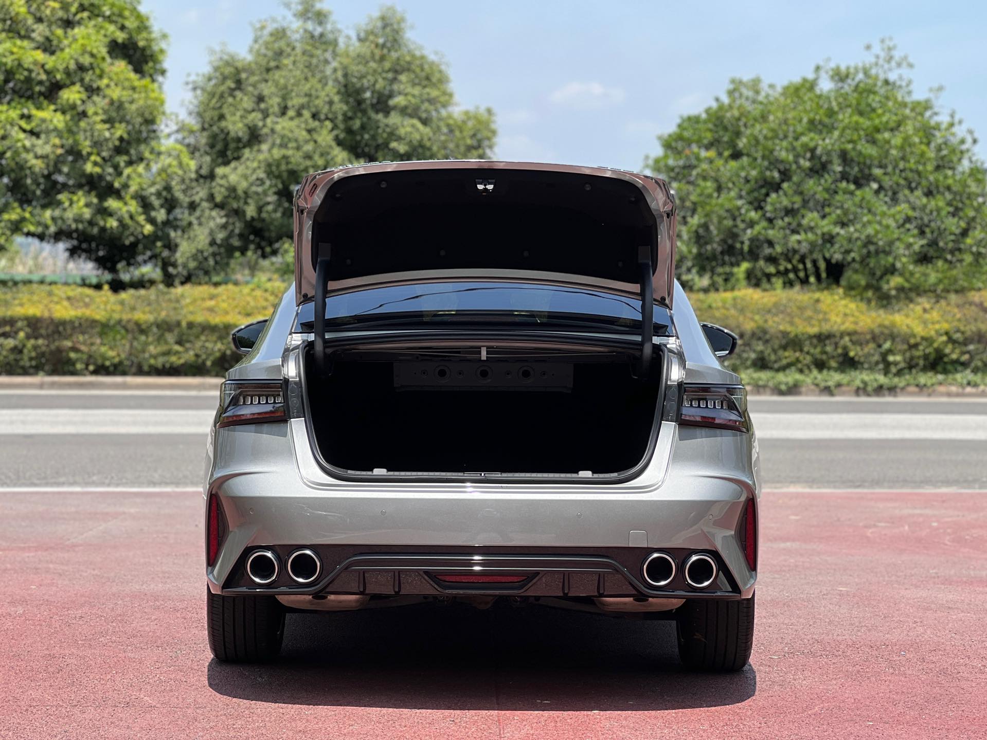 Chery 2025 Arrizo 8 1.6T Zhi