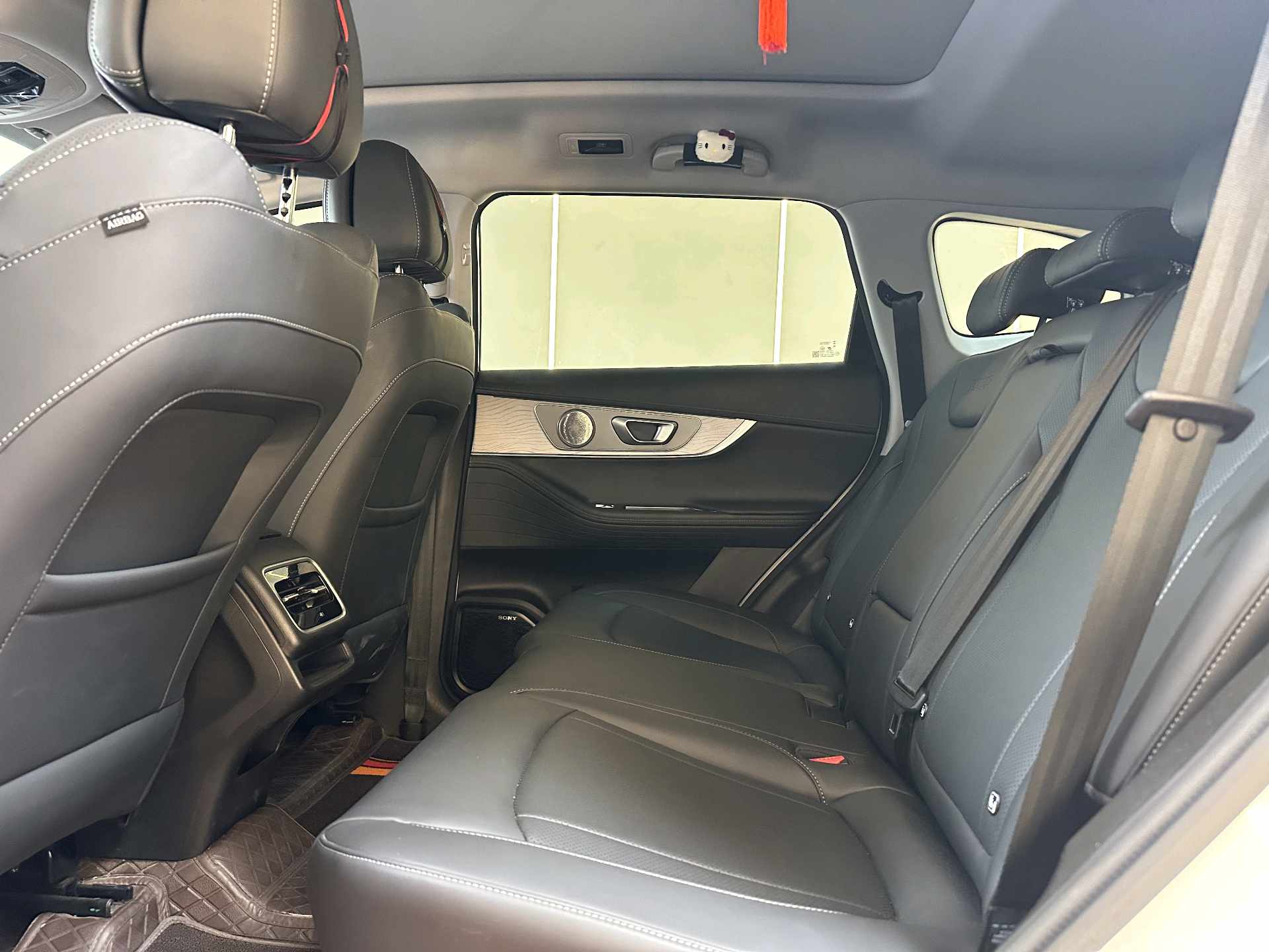 Chery 2025 Tiggo 8 PRO 1.6T 290T 2WD Luxury Edition