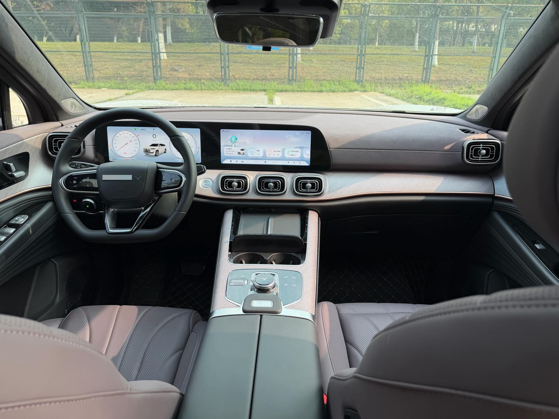 Chery 2025 Tiggo 9 2.0T 2WD Premium 5-Seater