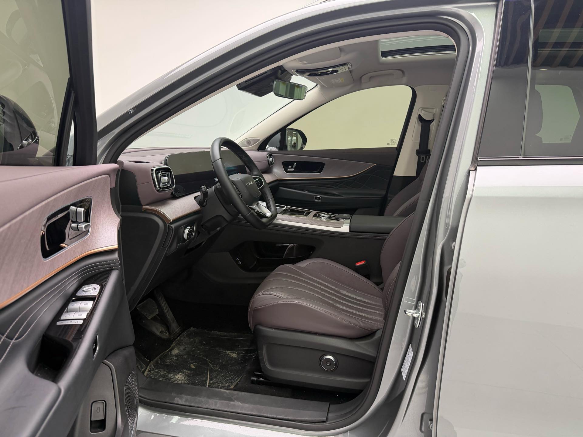 Chery 2025 Tiggo 9 C-DM 1.5T 106KM Super Enjoyment Edition 5-Seater