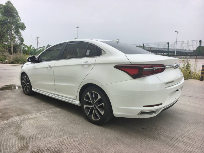奇瑞 2019款 艾瑞泽GX 1.5T 无级 型色版
