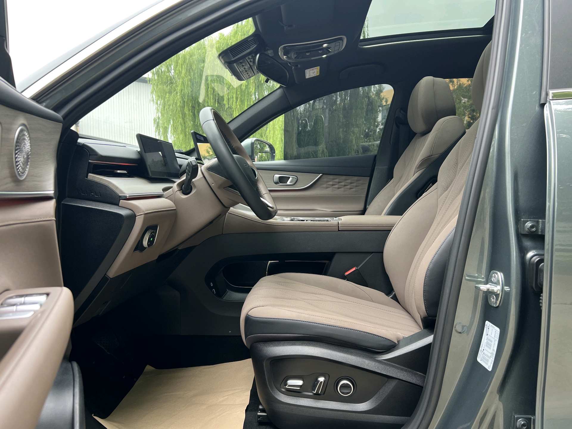Chery 2025 Tiggo 8 PLUS 1.6TGDI 290TGDI Premium