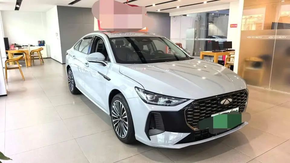 Chery 2024 Fengyun A8 1.5T 127 Yufeng Edition