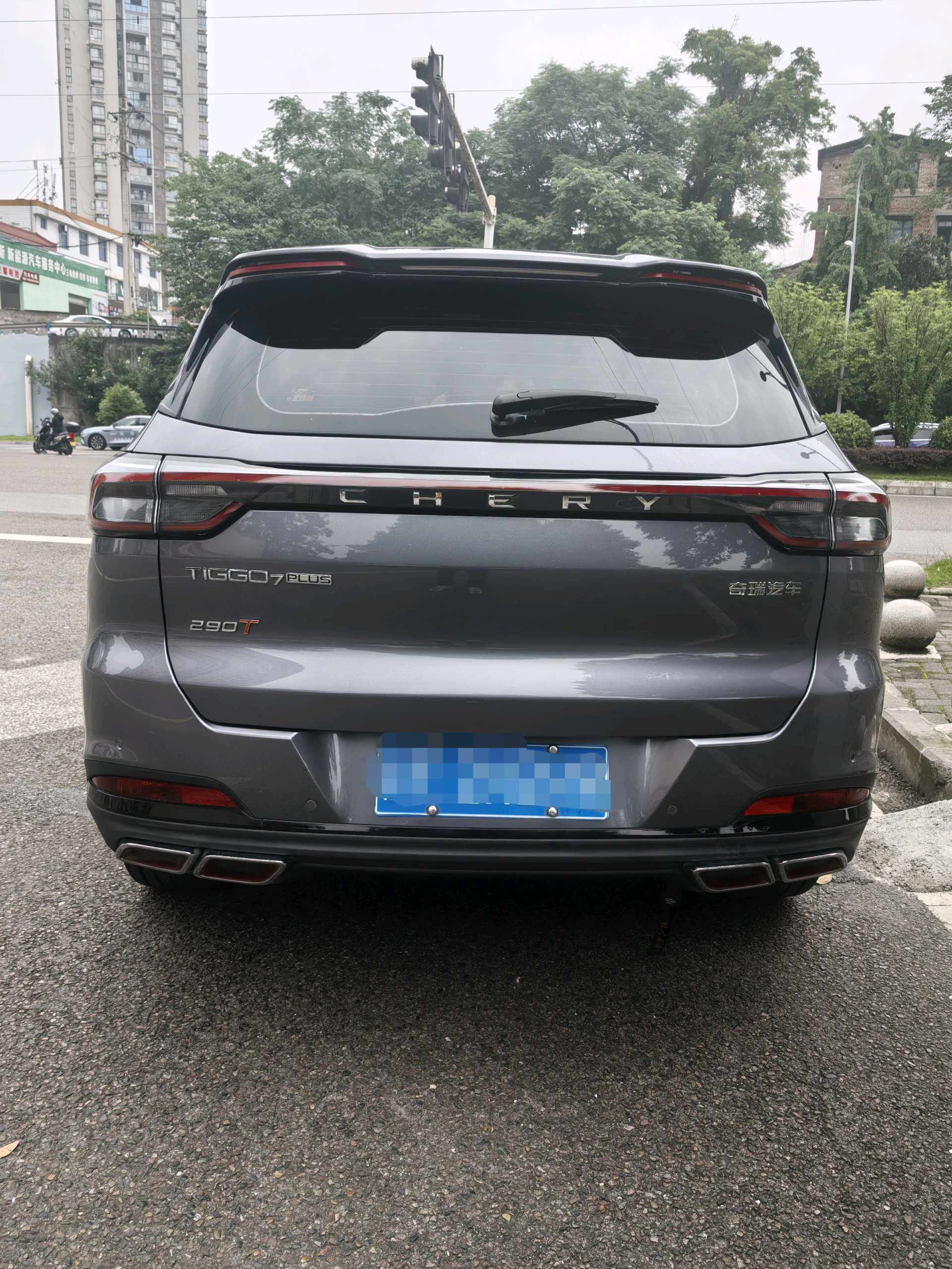 奇瑞 2023款 瑞虎7 PLUS 1.6TGDI 尊贵型