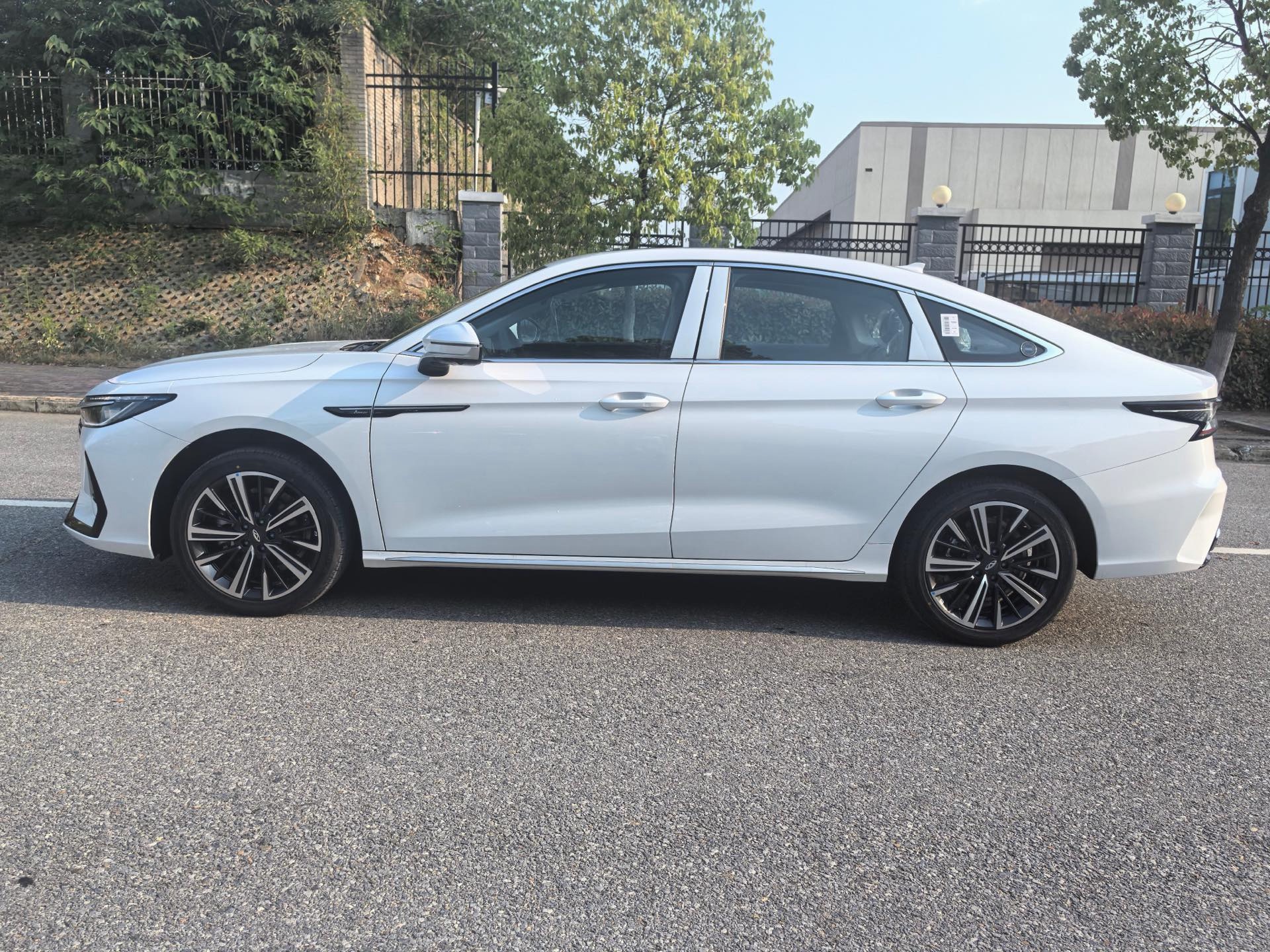 Chery 2025 Arrizo 8 1.6T Rui