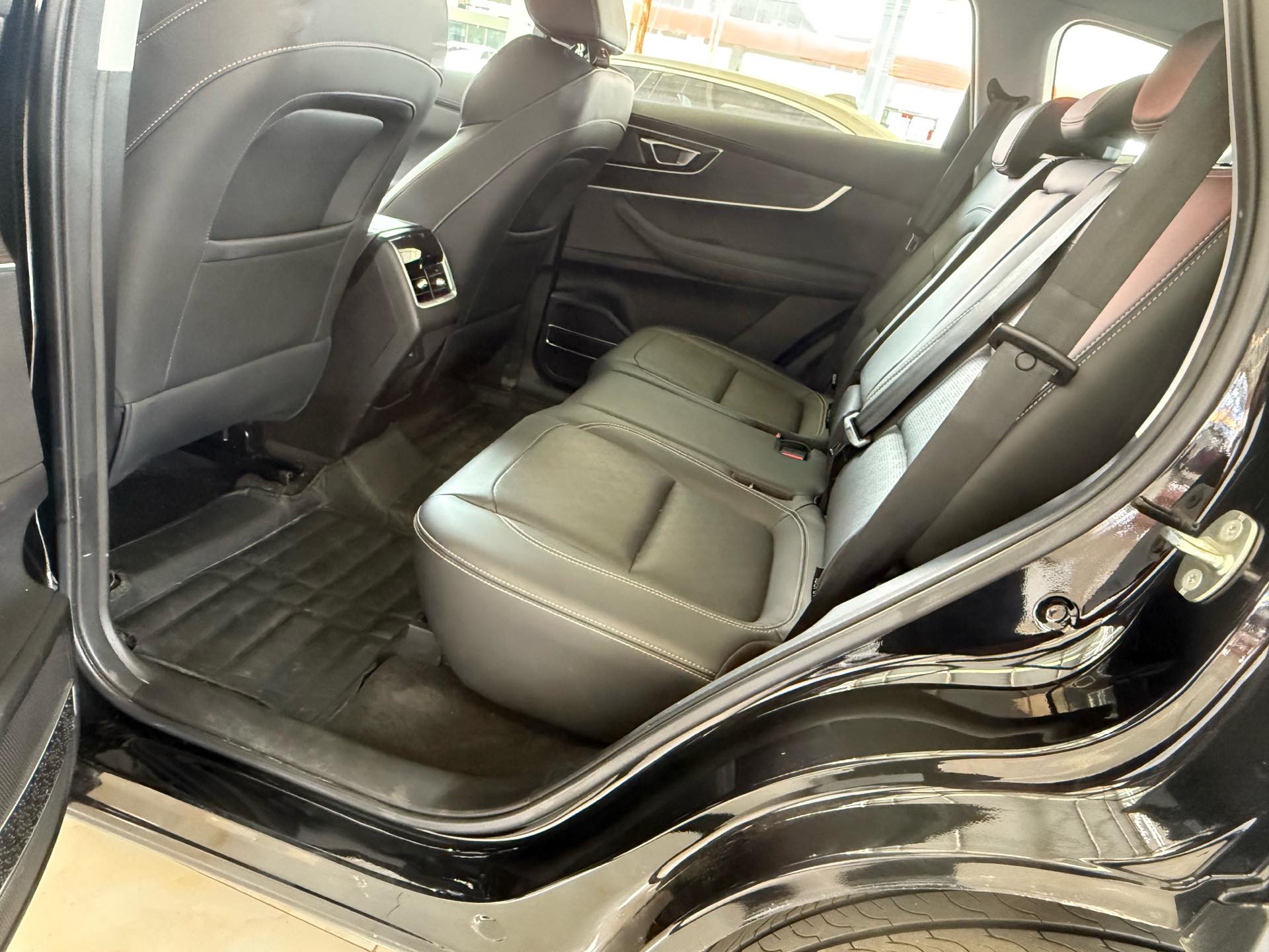 Chery 2024 Tiggo 8 1.5TCI 230TCI Xinyue Edition 7-Seater