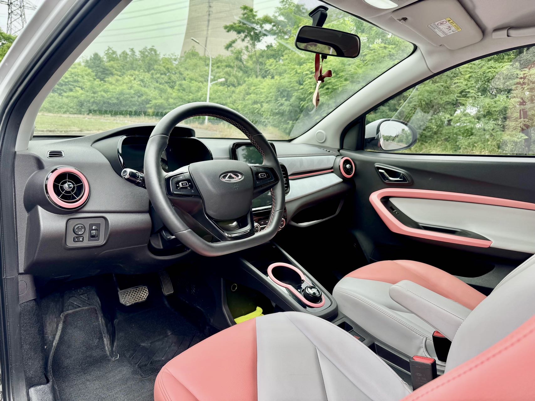 Chery 2022 eQ1 Sweet Pink Half Sugar Edition Ternary Lithium 28.8kWh 30kW 301km (Facelift)