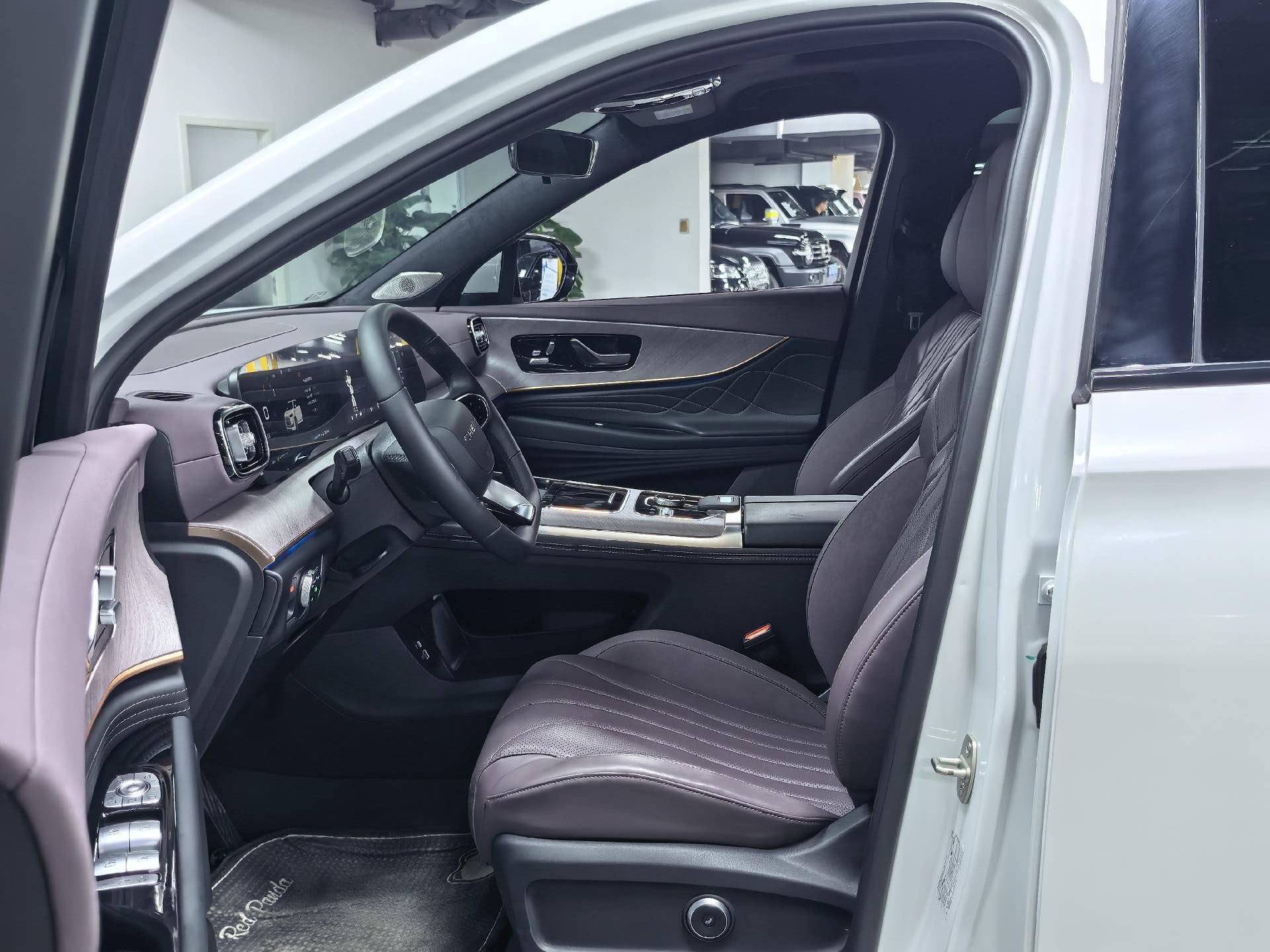 Chery 2025 Tiggo 9 2.0T 2WD Luxury 7-Seater