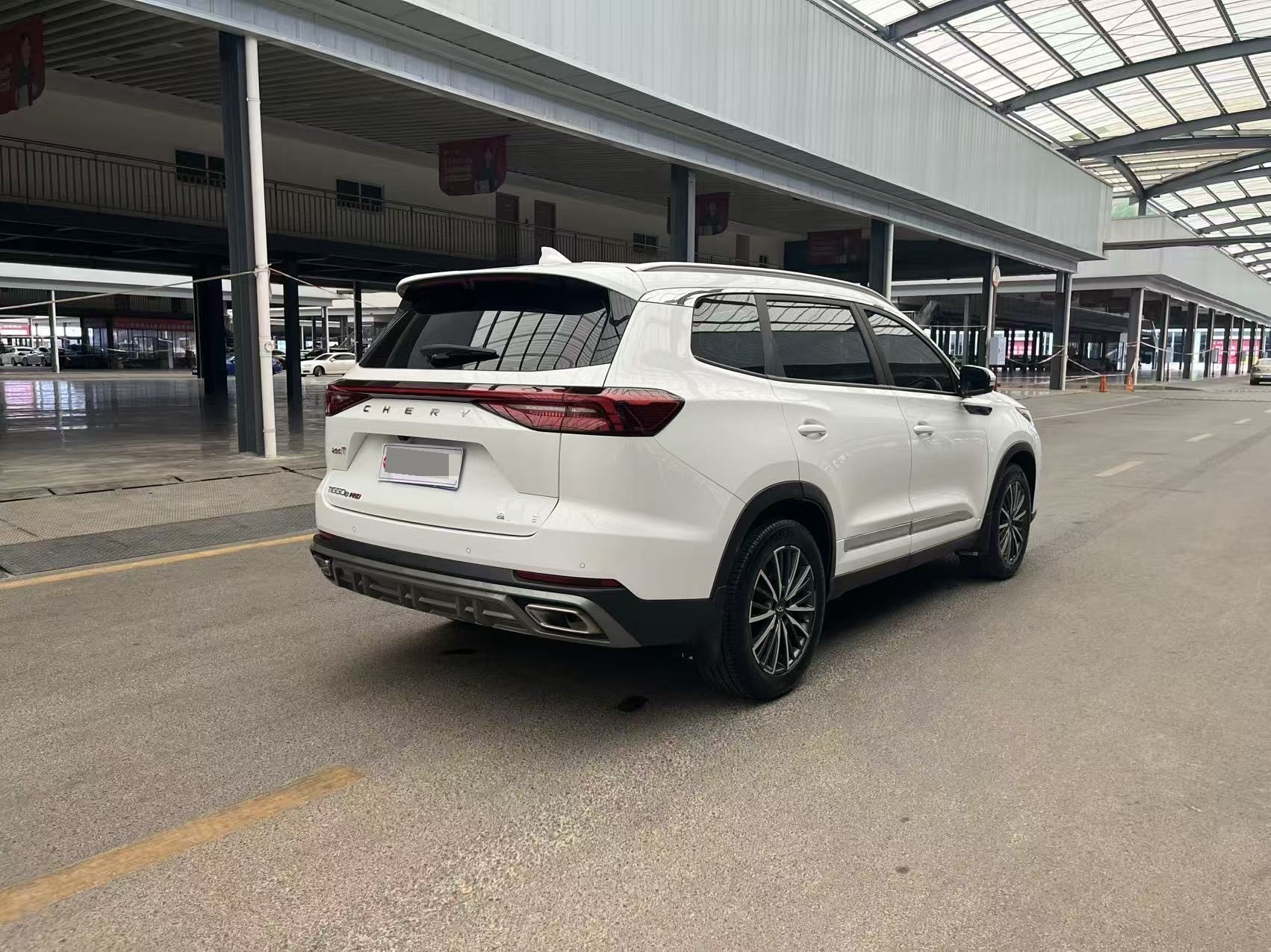 奇瑞 2025款 瑞虎8 PRO 1.6T 290T 两驱豪华版