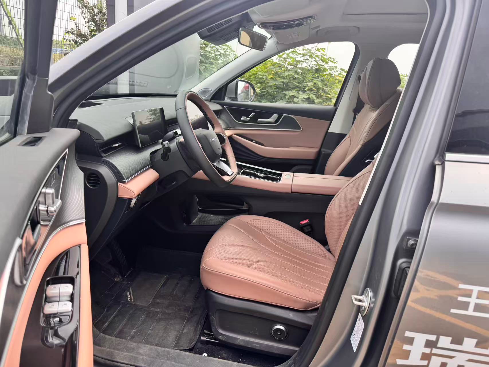 Chery 2024 Tiggo 8 L 2.0T 2WD Premium 5-Seater