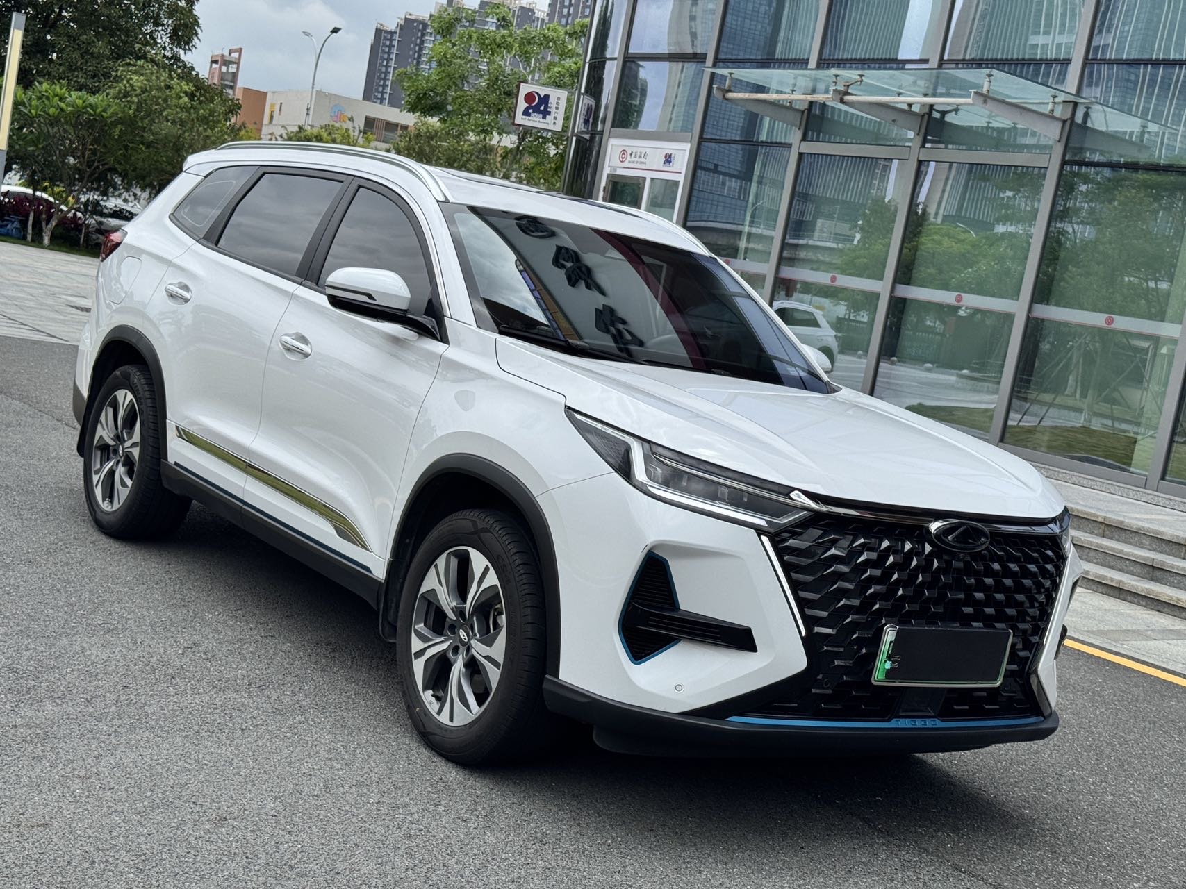 奇瑞 瑞虎8 PRO 新能源 2023款 瑞虎8 PRO PHEV 1.5T 悠享版