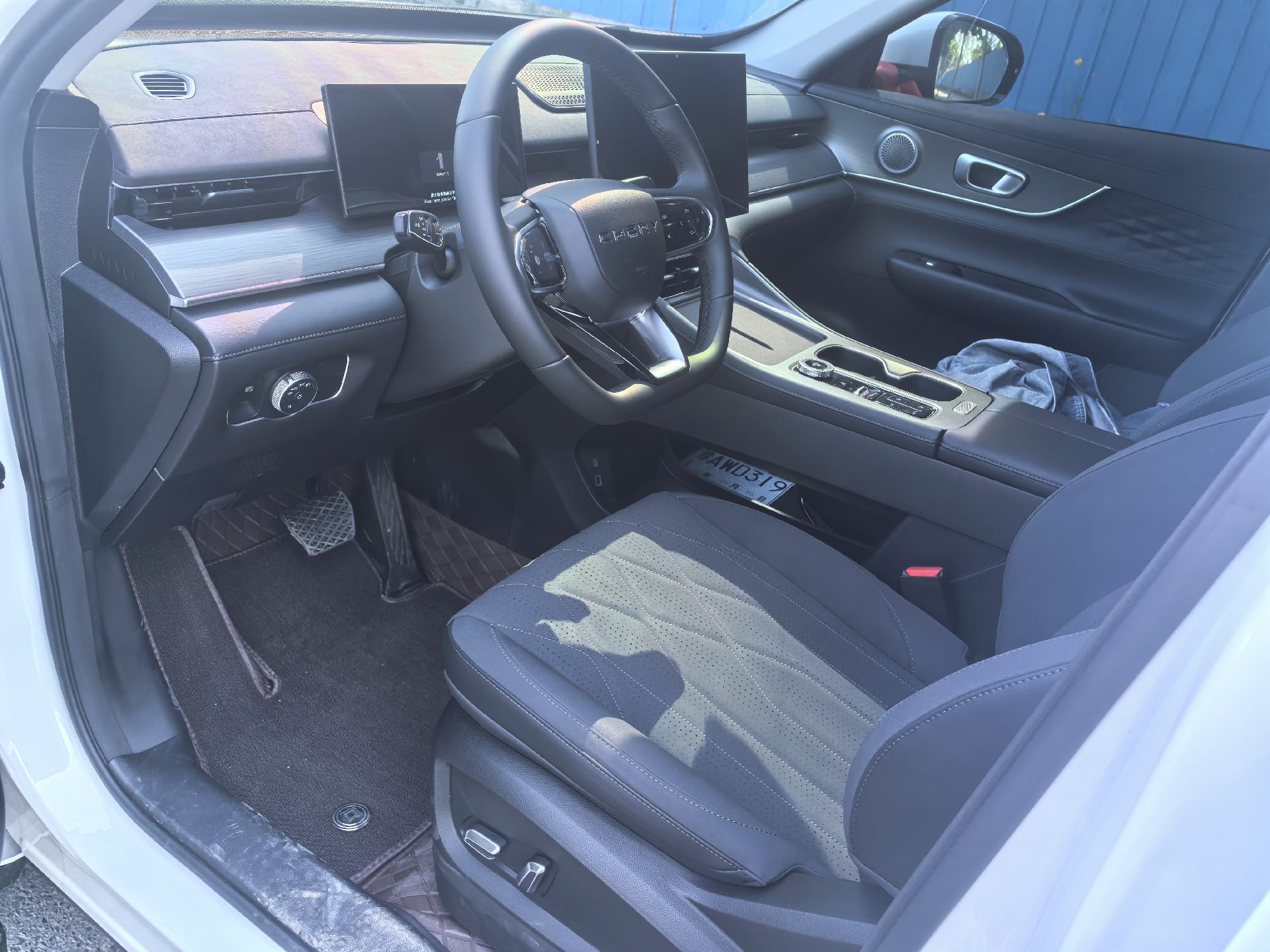 奇瑞 2025款 瑞虎8 PLUS 1.6TGDI 290TGDI 乘风版5座