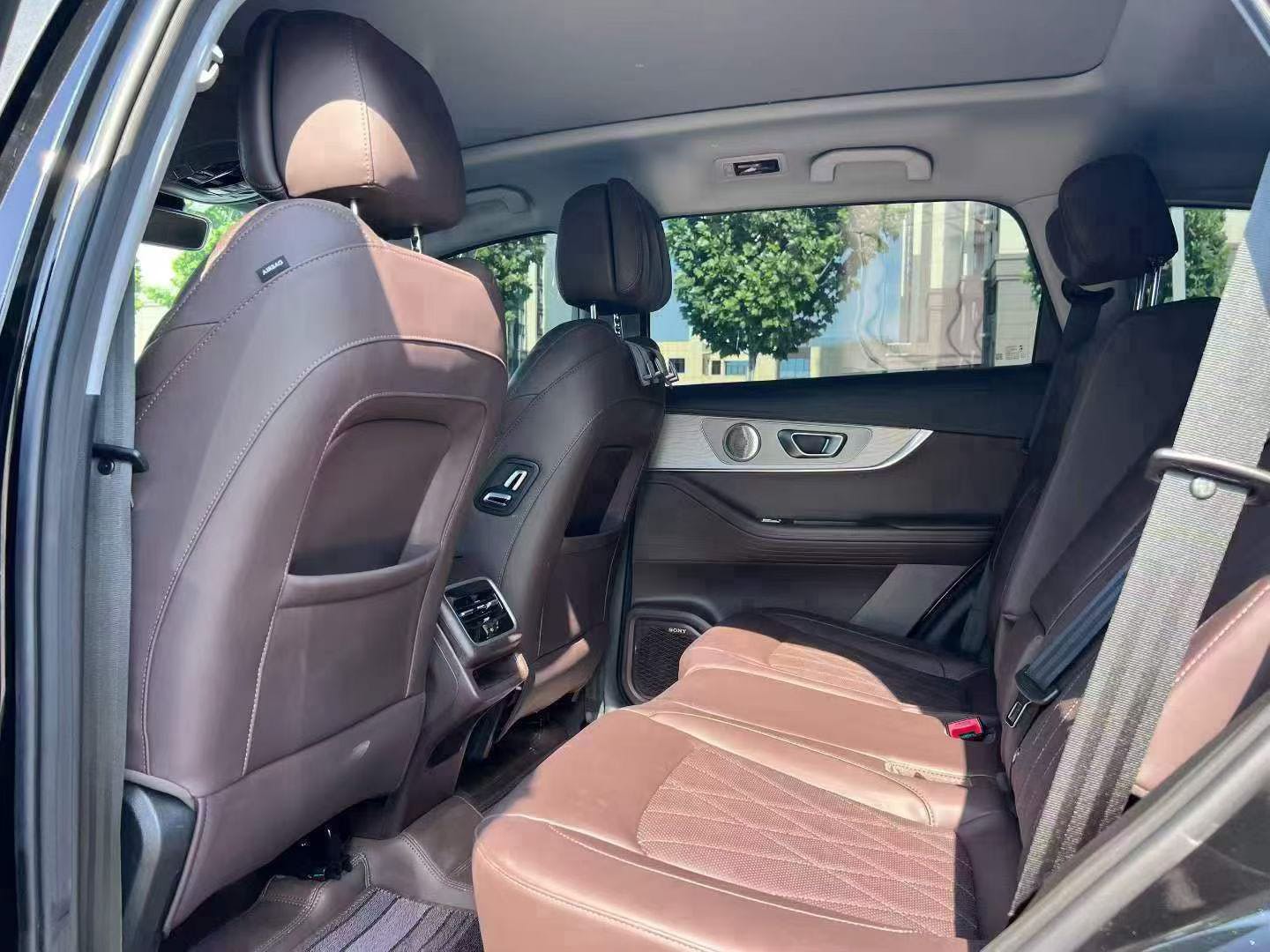 奇瑞 2025款 瑞虎8 PRO 1.6T 290T 两驱尊贵版