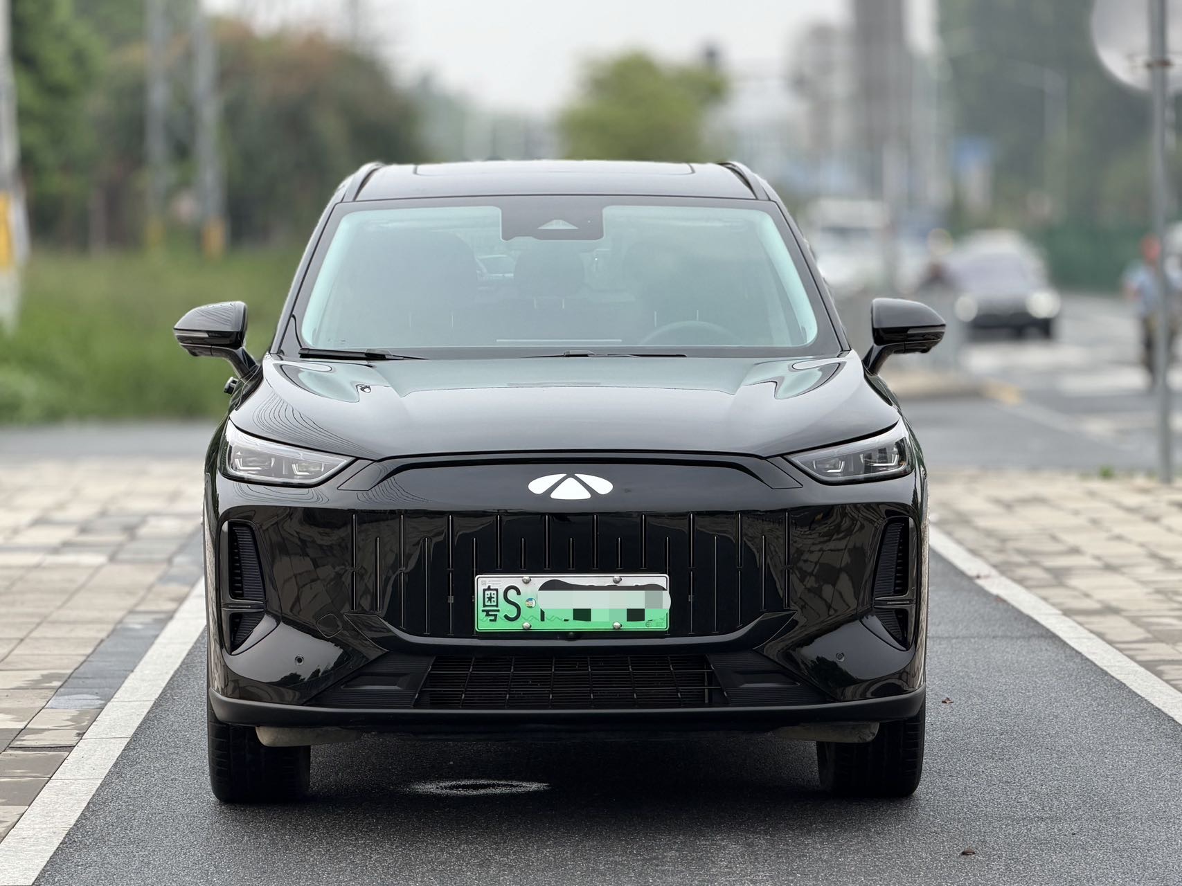 奇瑞 2024款 风云T9 C-DM 1.5T 120 长续航版旗舰型7座