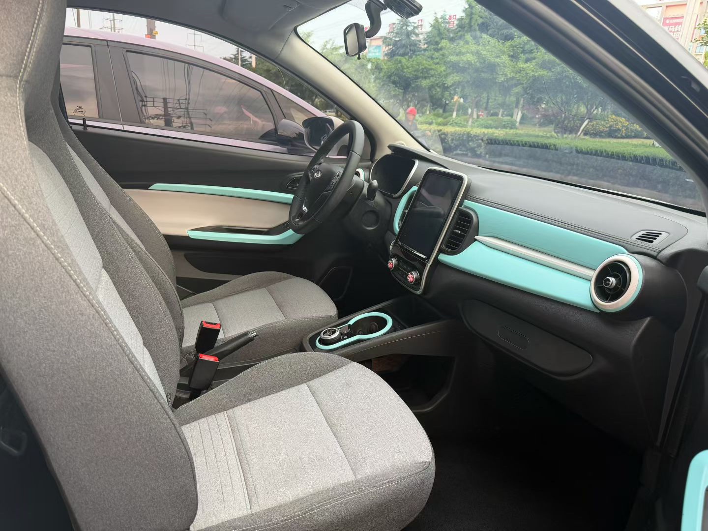Chery 2021 eQ1 20万蚁粉款 才气版 LFP 301km