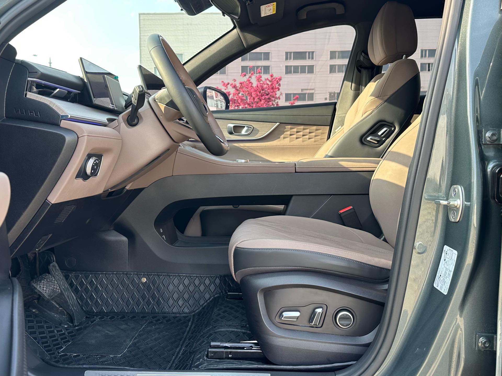 Chery 2025 Fengyun T8 1.5T 130km Deluxe 5-Seater