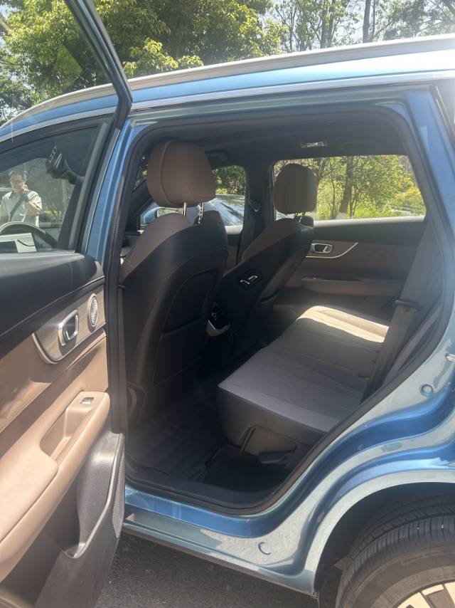 Chery 2025 Tiggo 8 PLUS C-DM 1.5T 90KM Premium 5-Seater