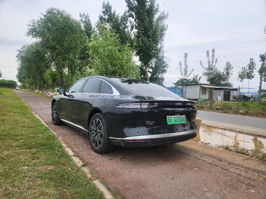 奇瑞 2025款 风云A9L 1.5T 260超长续航尊贵版