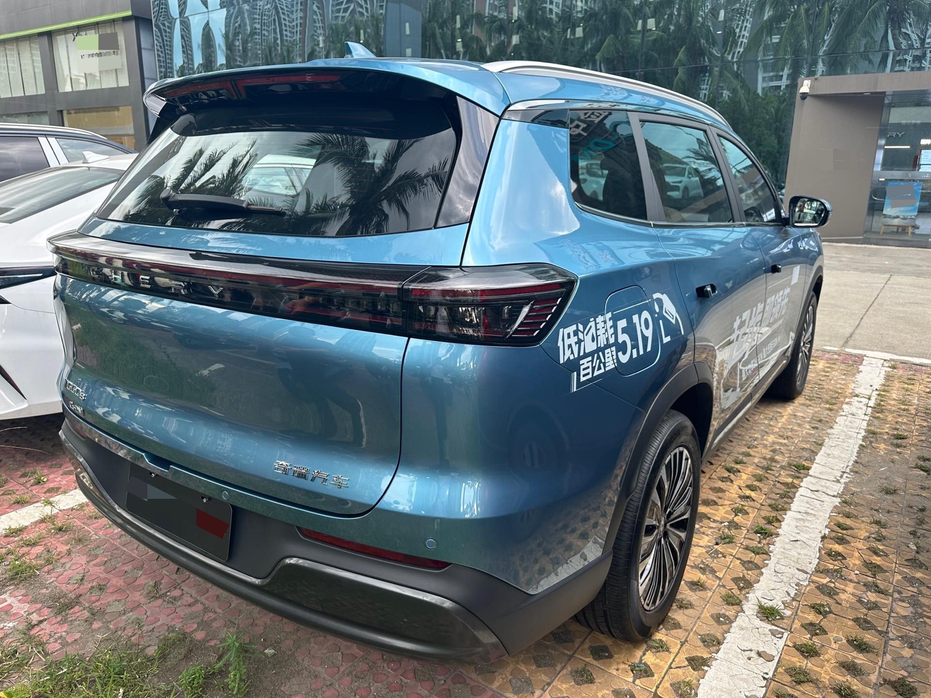 Chery 2025 Tiggo 8 PLUS C-DM 1.5T 90KM Premium 5-Seater