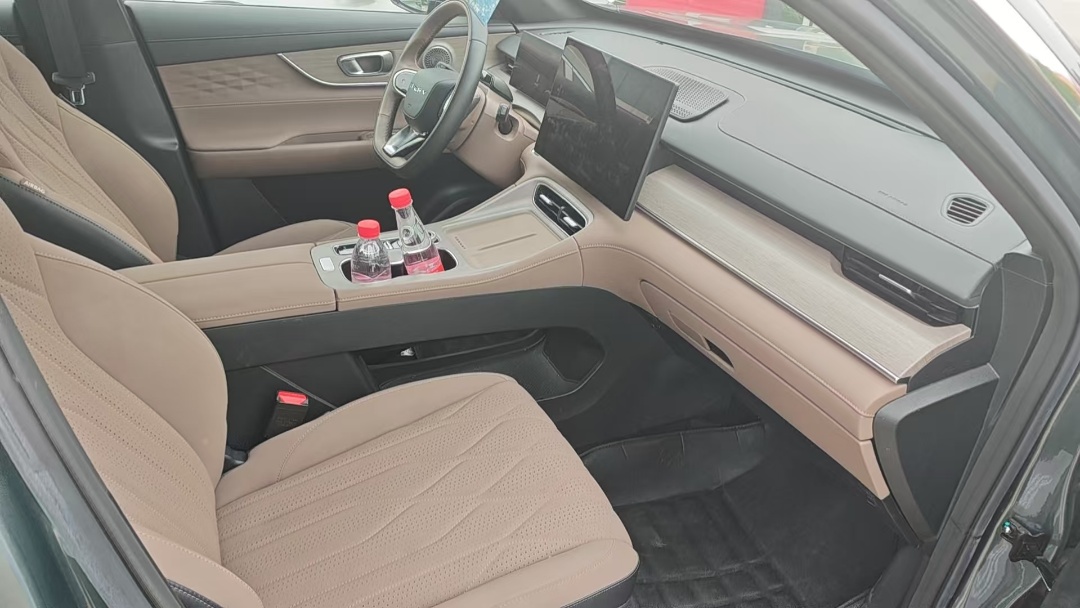 Chery 2025 Tiggo 8 PLUS 1.6TGDI 290TGDI Premium