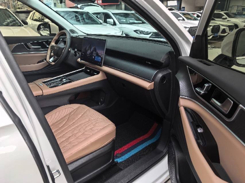 Chery 2024 Tiggo 8 L 2.0T 2WD Luxury 7-Seater