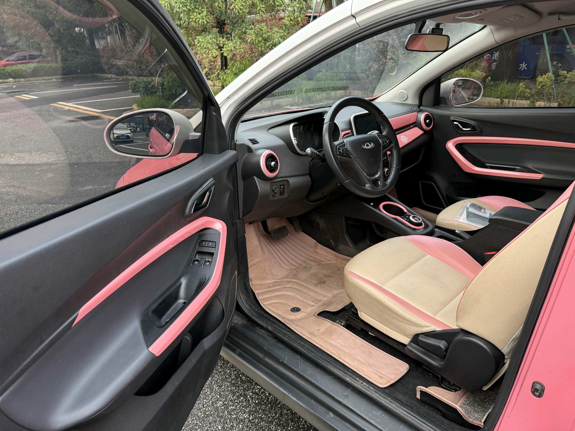 Chery 2021 eQ1 150,000 Ant Powder Edition New Ant Xuan Edition Lithium Iron Phosphate (Facelift)