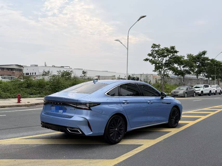 奇瑞 2022款 艾瑞泽8 1.6T 臻