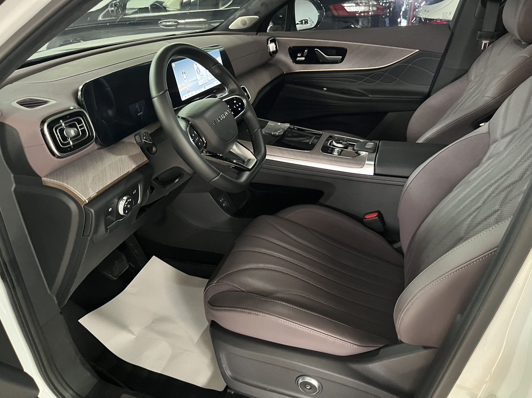 Chery 2025 Tiggo 9 2.0T 2WD Premium 5-Seater