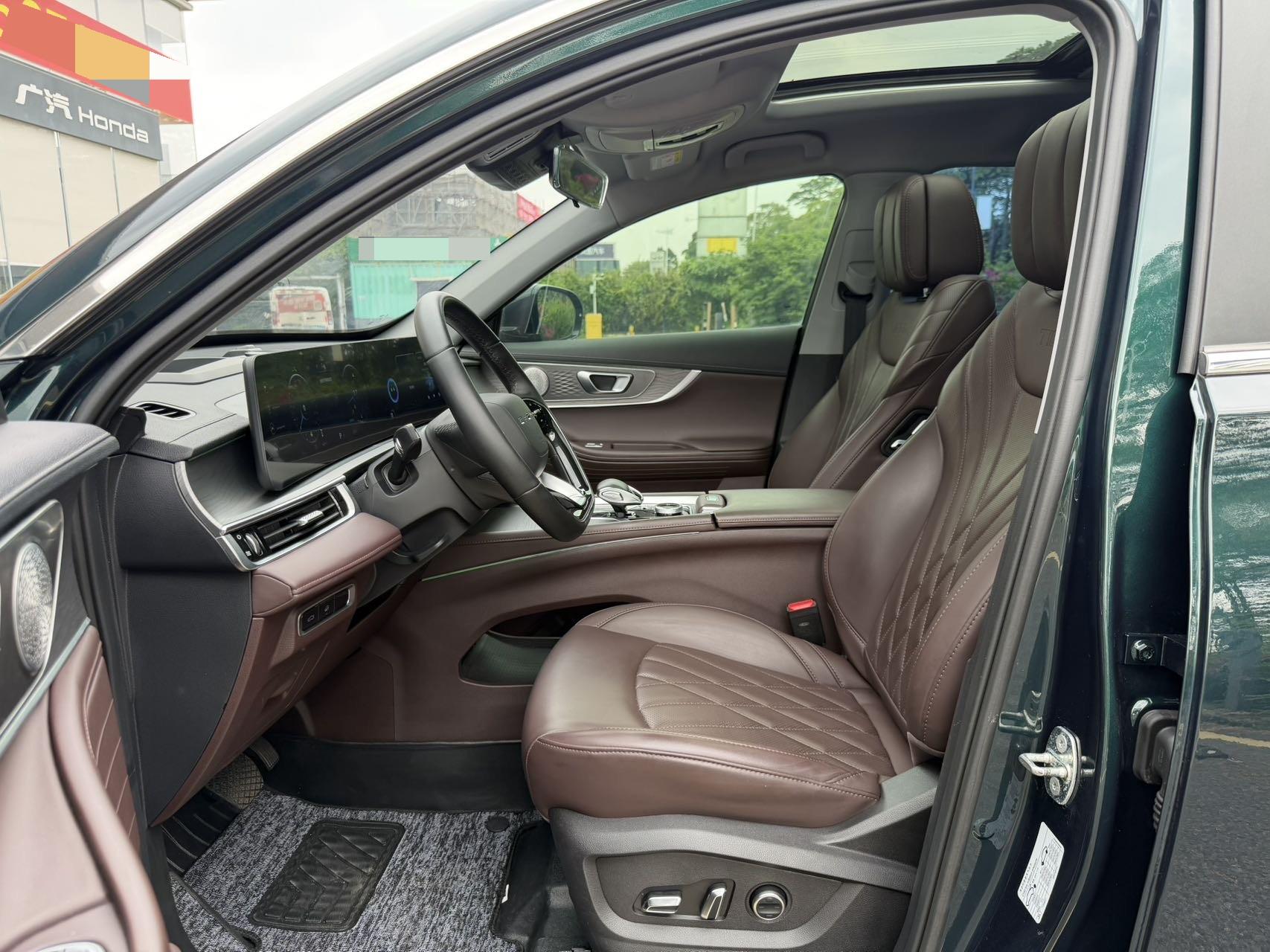 奇瑞 2022款 瑞虎8 PRO 1.6T 290T 两驱风暴版5座