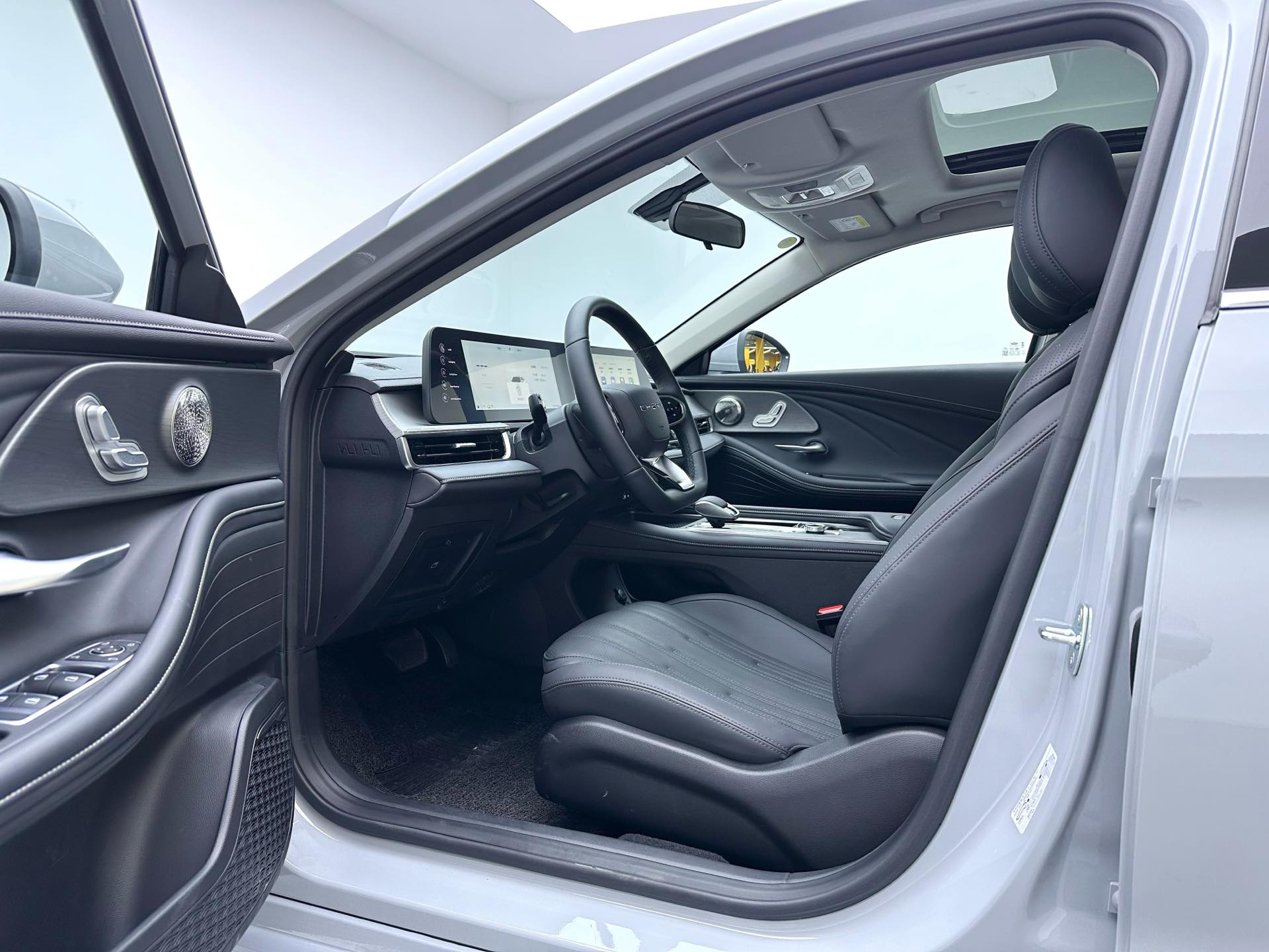 Chery 2024 Fengyun A8 1.5T 127 Chengfeng Edition