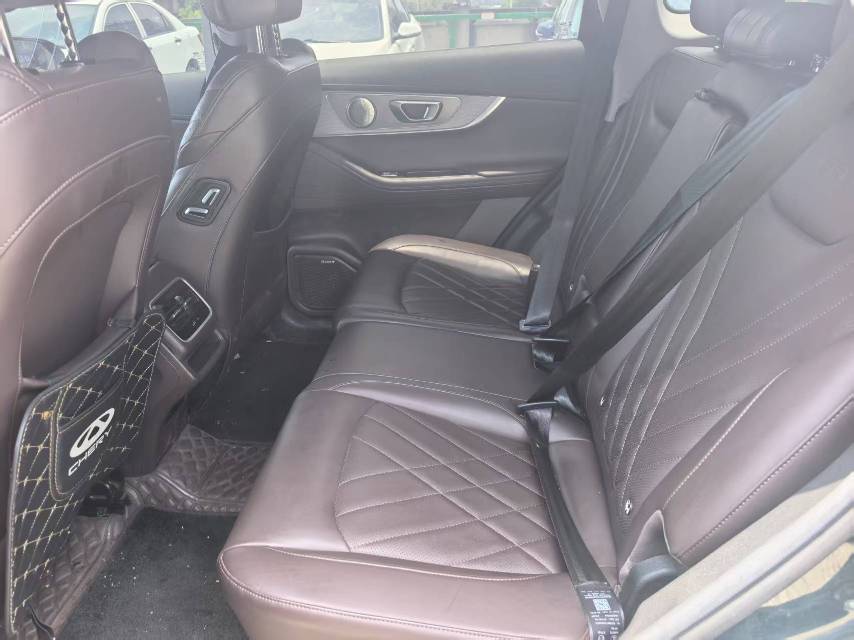 Chery 2024 Tiggo 8 PRO 2.0T 390T Champion Edition 2WD Peak Version 5-Seater