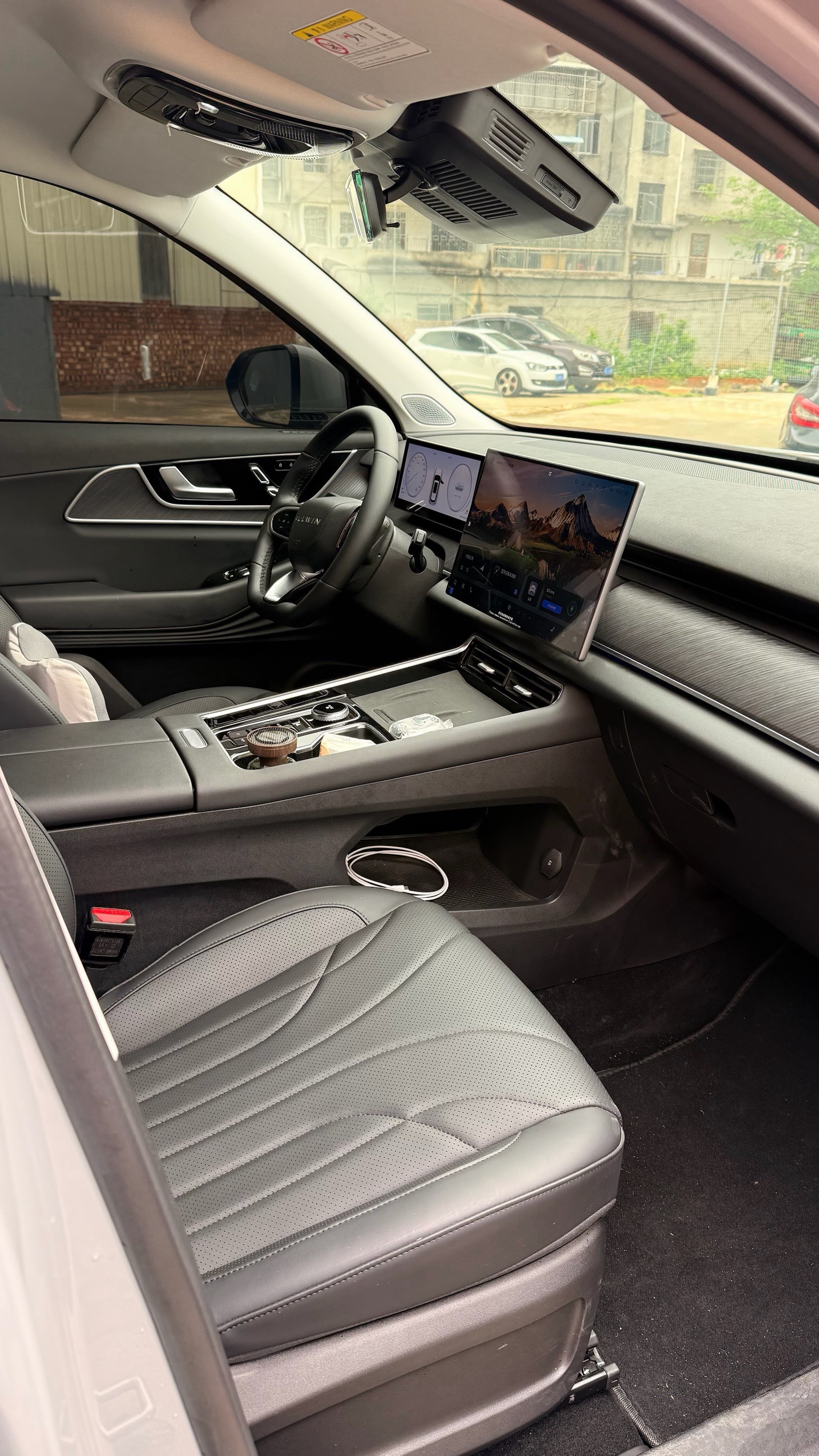 Chery 2025 Fengyun T9 C-DM 1.5T 120 Long Range Premium 7-Seat LFP