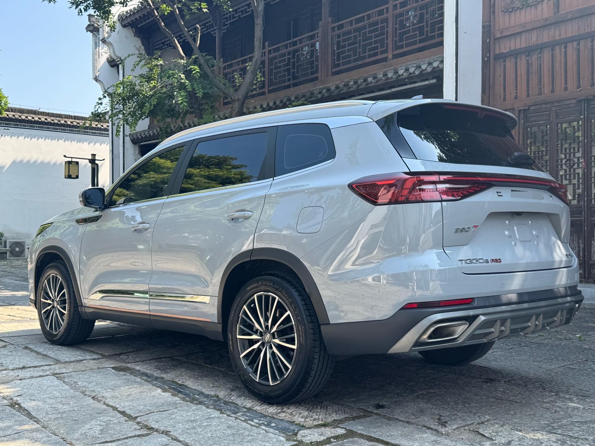 奇瑞 2022款 瑞虎8 PRO 1.6T 290T 两驱浩瀚版7座