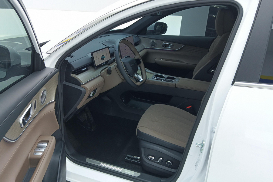 Chery 2025 Tiggo 8 PLUS 1.6TGDI 290TGDI Premium