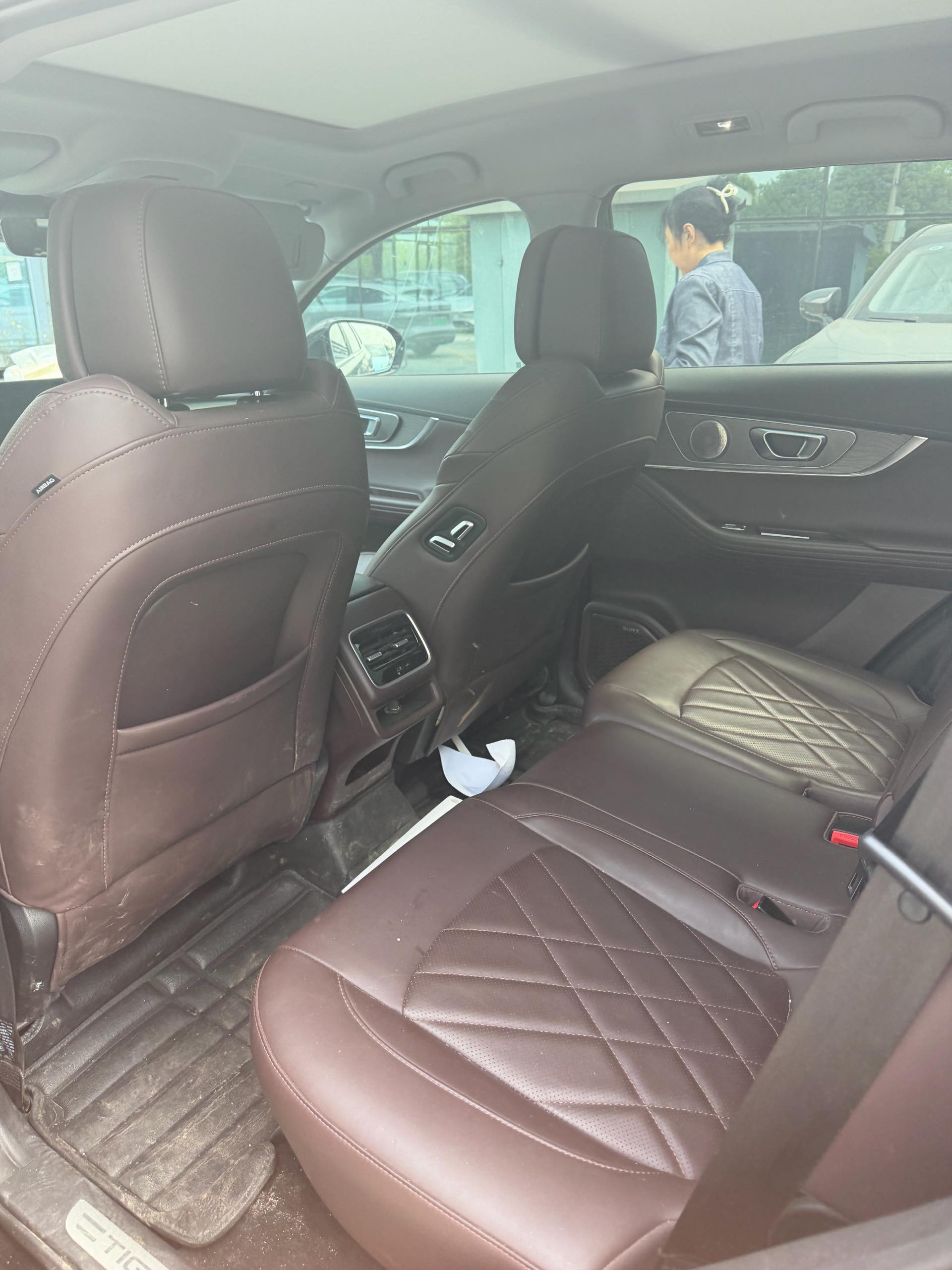 奇瑞 2022款 瑞虎8 PRO 1.6T 290T 两驱风暴版7座